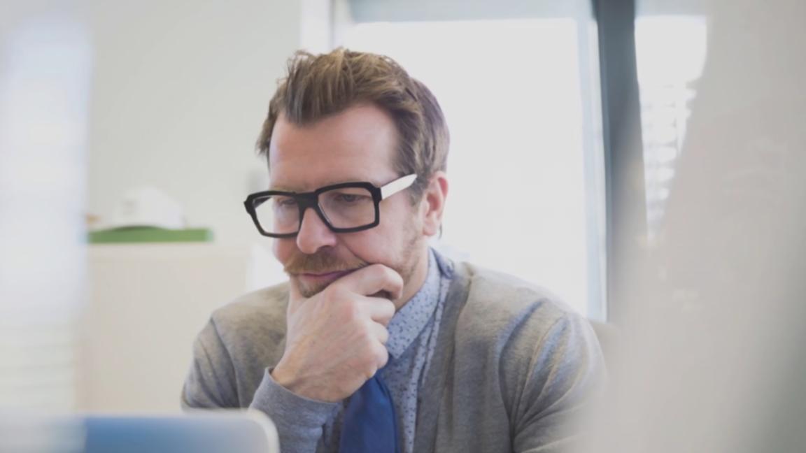 Interface d'apprentissage interactif sur les outils SEO